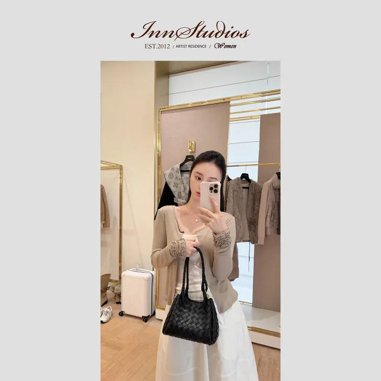 Innstudios 柔软轻肤木耳袖边小开衫