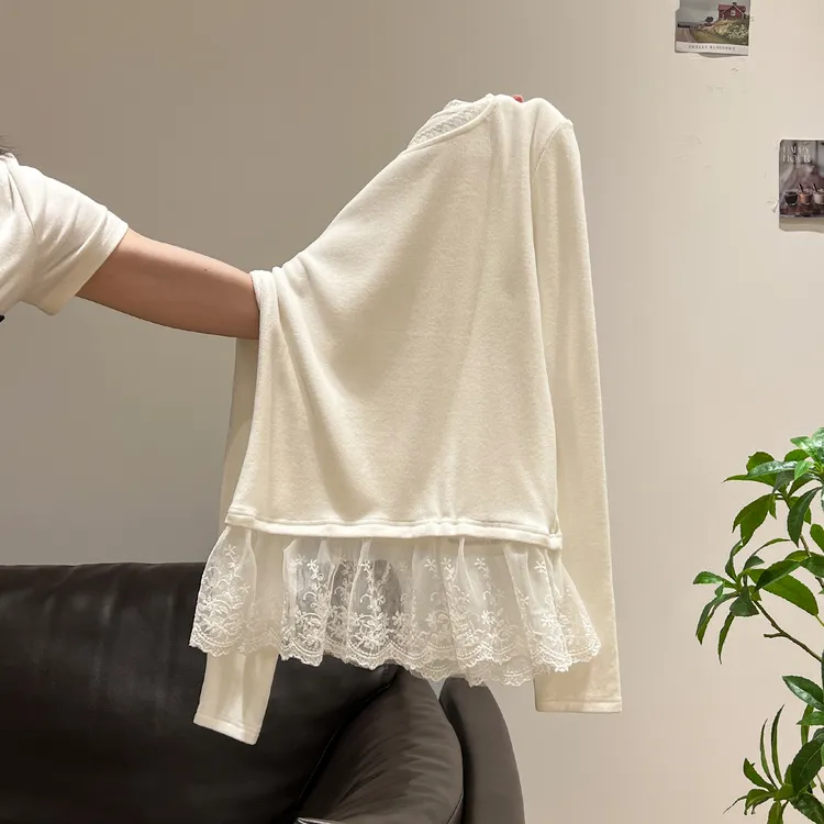 纯欲风圆领蕾丝拼接长袖T恤女装2025年春秋冬季花边内搭显瘦上衣