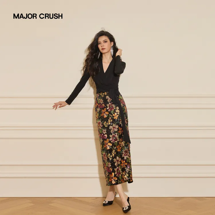 MAJOR CRUSH法式气质优雅提花修身长袖暮秋晚风套裙49099