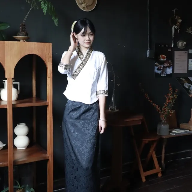 新款西双版纳傣族民族服装旅游舞蹈影楼艺术写真考艺生工作生活装