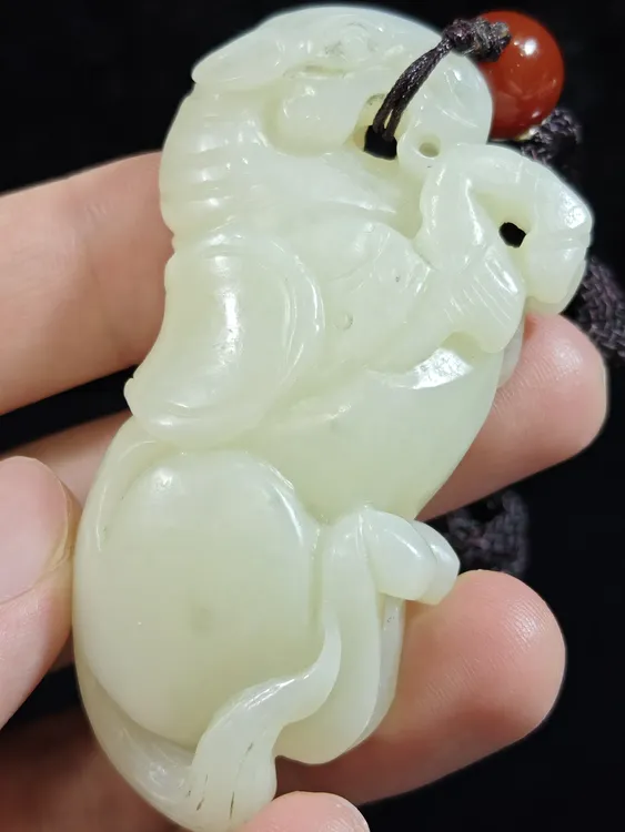 旧藏天然和田玉马到成功手把件摆件67克65*34*18mm
