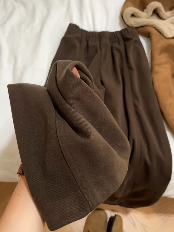 美拉德棕色加绒毛呢阔腿裤子秋冬新款大码显瘦休闲今年流行梧桐裤