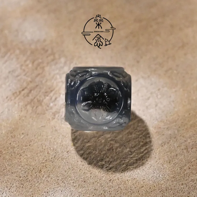 9MM天然透糖心玛瑙雕刻藏式太阳花方珠108文玩手串DIY配饰配珠