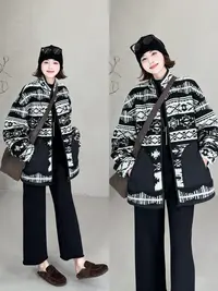 月月 2025秋冬新款小众设计极简风复古百搭常规款外套 2509C6262
