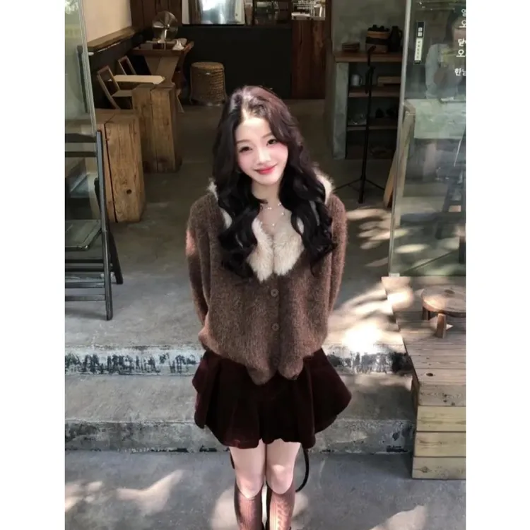 慵懒风毛毛领针织开衫毛衣女秋冬新款灯芯绒高腰百褶裙裤两件套装