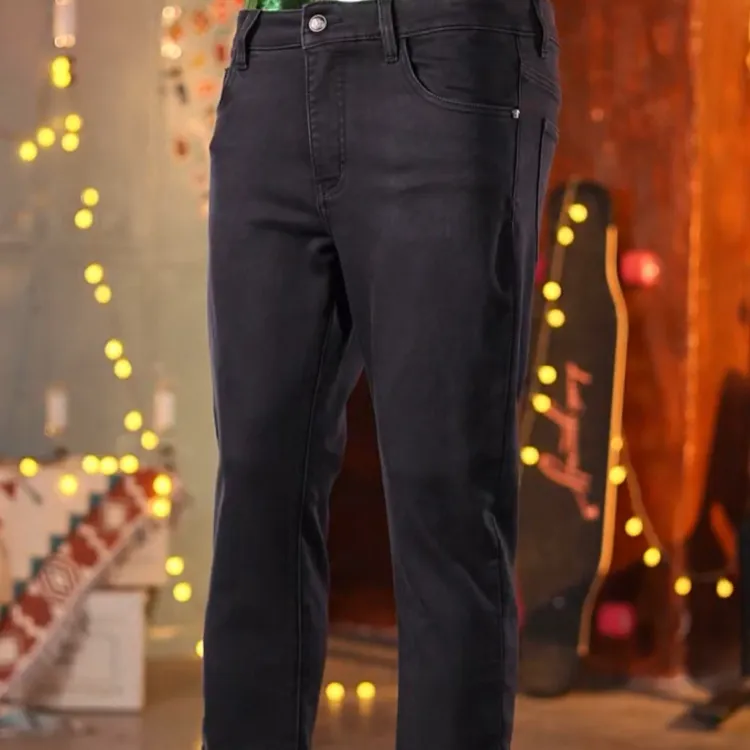 秋冬新款黑色男牛仔裤子休闲裤修身轻奢显瘦中腰小脚裤百搭