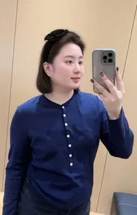 TAOJIA FAMILY【通勤打底衫】秋季单排扣长袖蓝色休闲圆领T恤YF0034