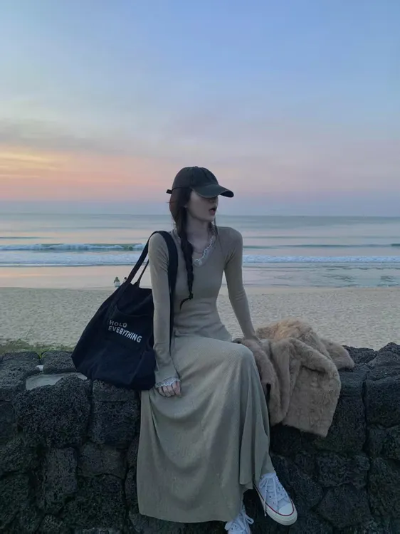 时尚两件套2025新款气质显瘦洋气休闲百搭性感辣妹外穿连衣裙女