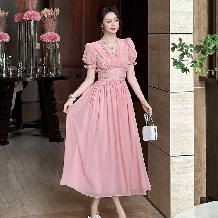 轻奢小众夏季新款女装法式度假氛围感领收腰飘逸雪纺粉色连衣裙