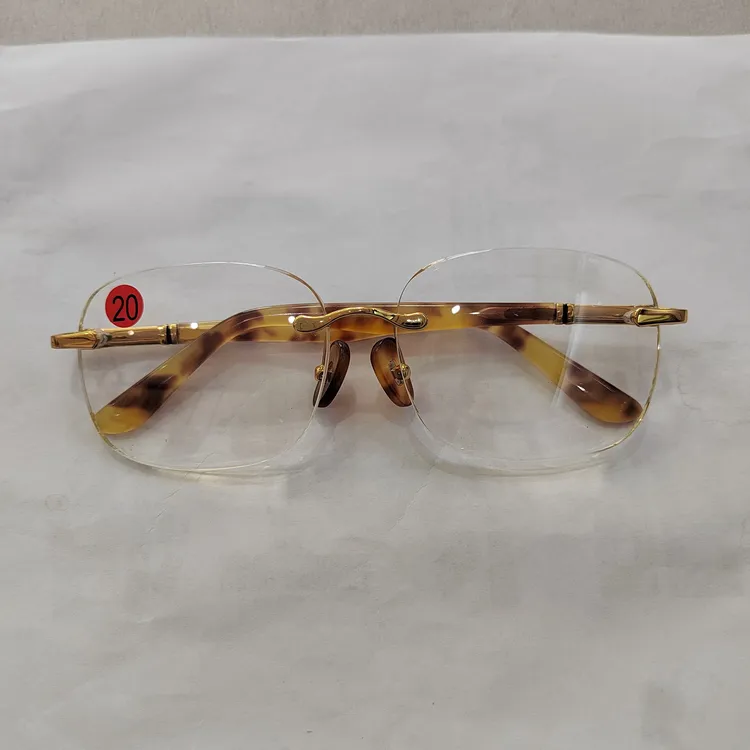 竹叶青加厚商务款眼镜上下尺寸4.9cm，左右尺寸6.0cm厚度4.1mm