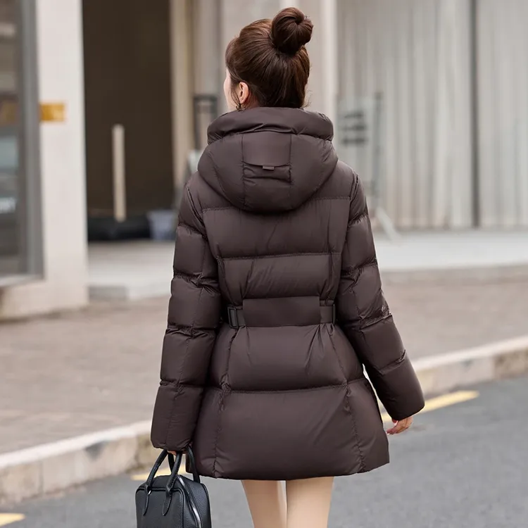 冬季新款时尚洋气高级感轻奢女装连帽气质显瘦修身收腰外套羽绒服