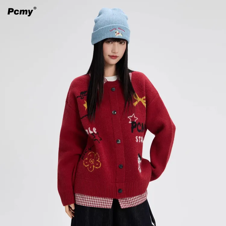 PCMY马上苹安潮牌卡通绣花针织衫毛衣宽松情侣新年红色假两件外套