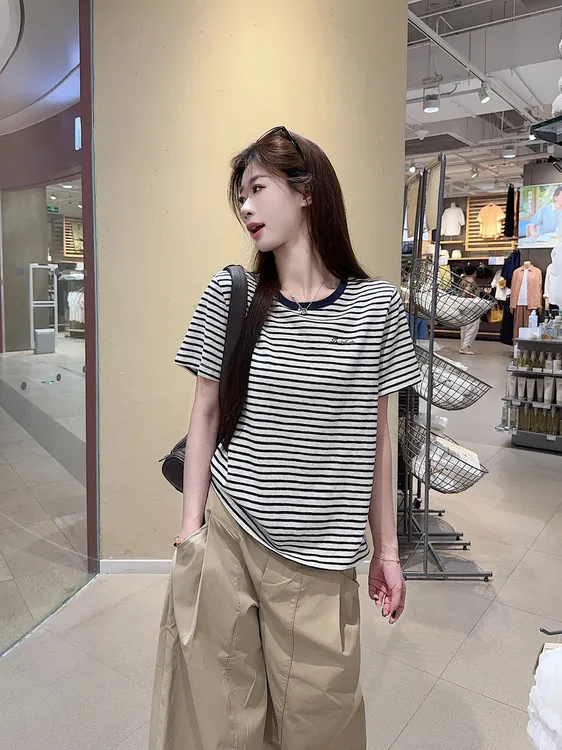 复古撞色条纹短袖t恤微胖大码女装夏季新款潮刺绣花圆领韩版上衣