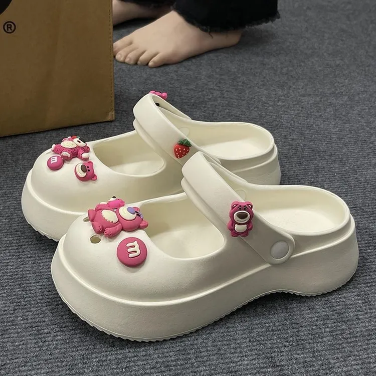 小红书拖鞋女外穿踩屎感防滑厚底夏新款包头半拖凉鞋草莓熊洞洞鞋