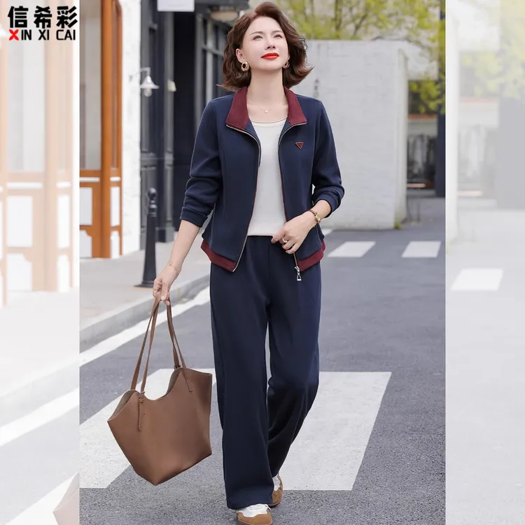 妈妈秋装运动服套装2025新款中老年春秋外套女休闲风两件套50多岁