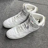 95新 LouisVuitton/路易威登 41.5码 lv高帮板鞋白色压纹 板鞋