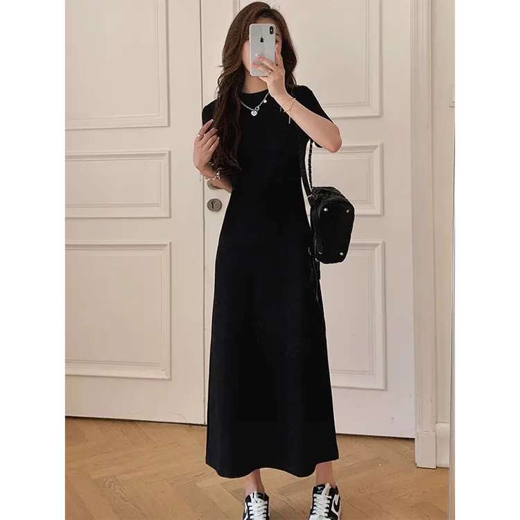 2025夏季新款修身显瘦圆领短袖时尚连衣裙黑色宽松直筒气质百搭裙