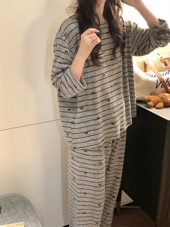 韩国ins甜美蝴蝶结磨毛保暖睡衣女秋冬季长袖长裤条纹休闲家居服