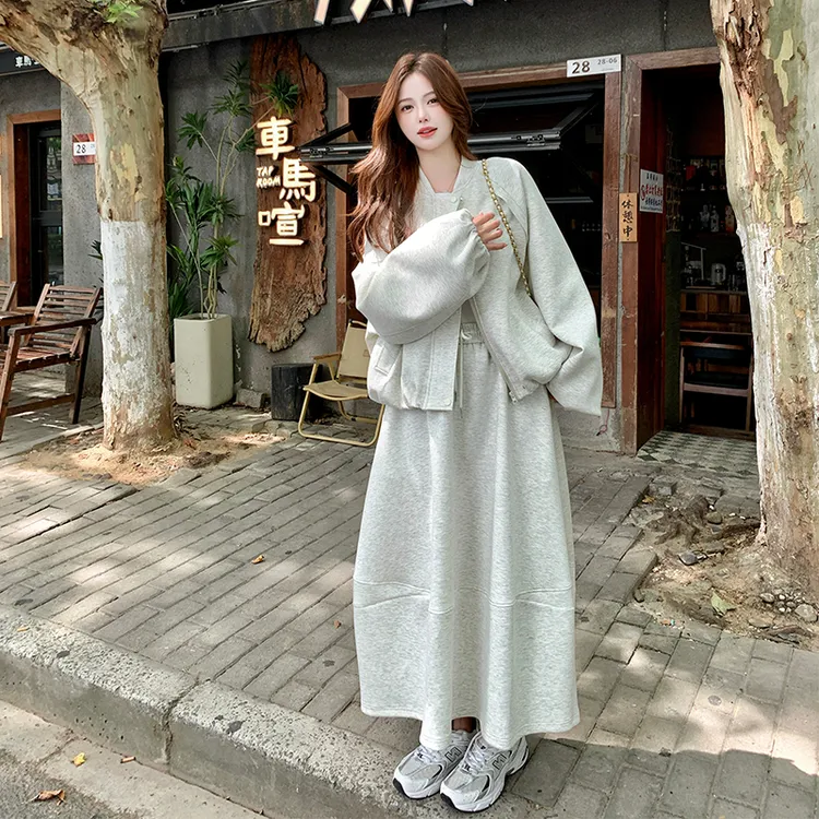 灰色卫衣夹克套装女秋季新款韩版减龄盐甜系穿搭休闲半身裙两件套