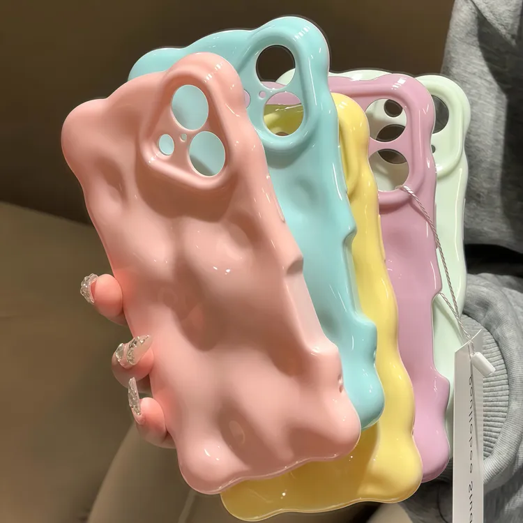 高颜值云朵波浪适用iPhone15/14/13手机壳防摔苹果16promax软套女