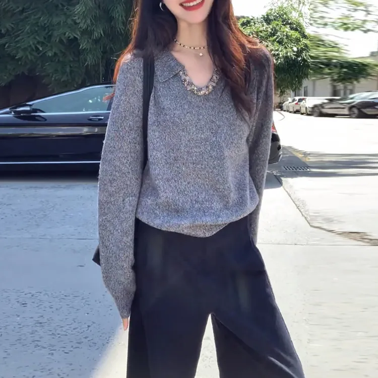 洋气减龄拼接翻领针织上衣女早秋冬款松弛感宽松显瘦内搭针织衫