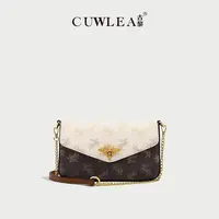 【CUWLEA/古黎】独角兽图案系列新款2024女士蜜蜂扣斜挎包GL-5100