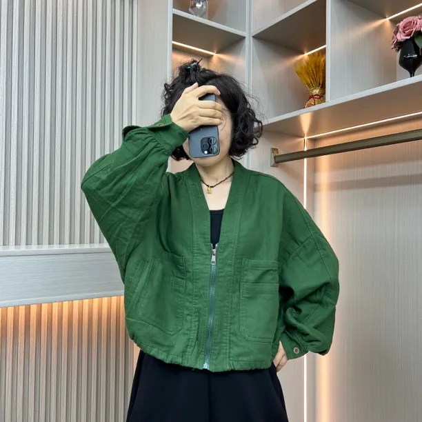 单排扣V领拉链口袋开襟女短外套韩版宽松运动立领春秋短款时尚