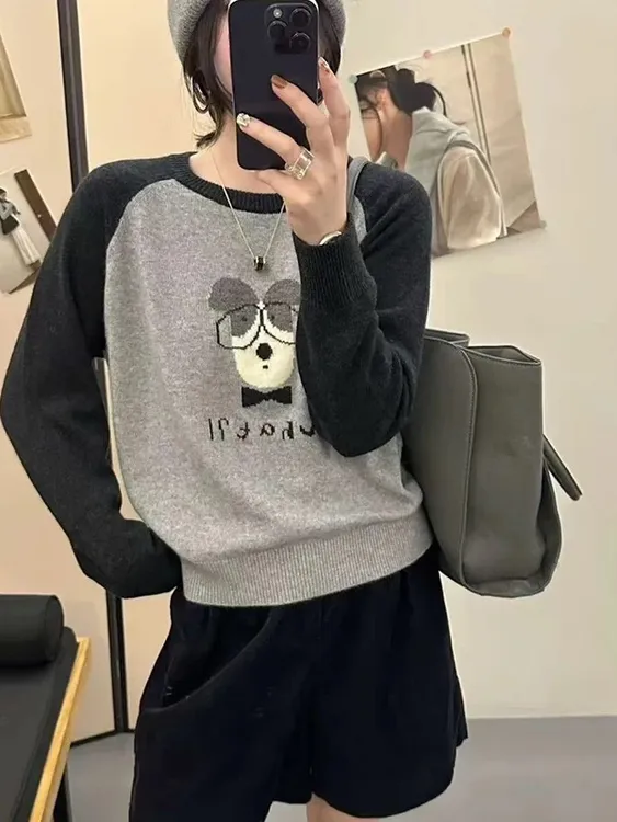秋冬新款圆领拼色卡通图案宽松显瘦百搭针织衫毛衣外套