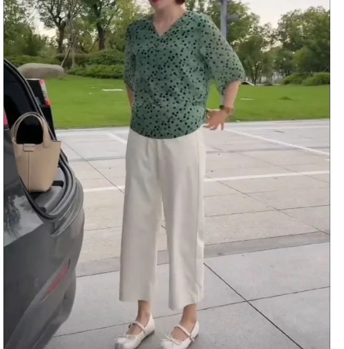 新款时尚精品气质百搭潮流女装A2028