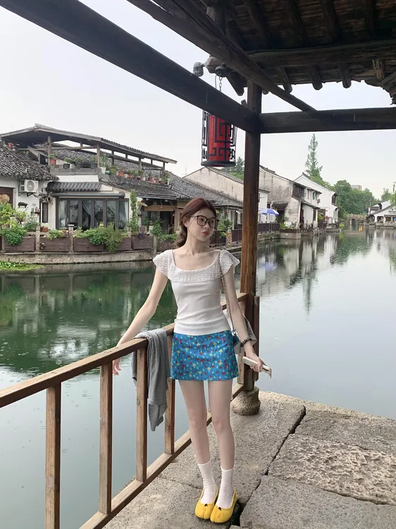 夏季新款洋气衣服女美式复古小众设计层次感上衣低腰半身裙套装