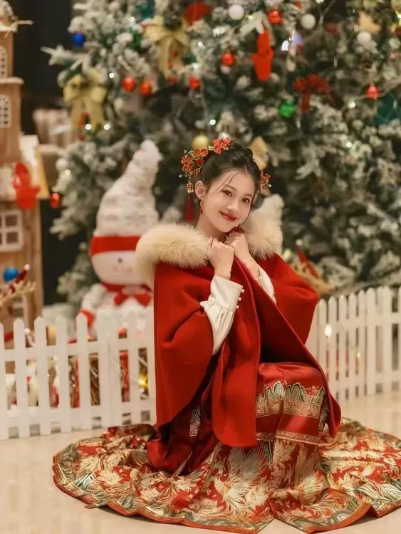 大码新中式红色呢子大衣小个子女2026年新款斗篷短款毛呢外套礼服