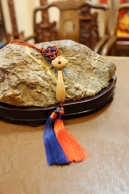 出入平安桃木如意挂件桃木剑桃花剑实用美观的车载车饰挂件