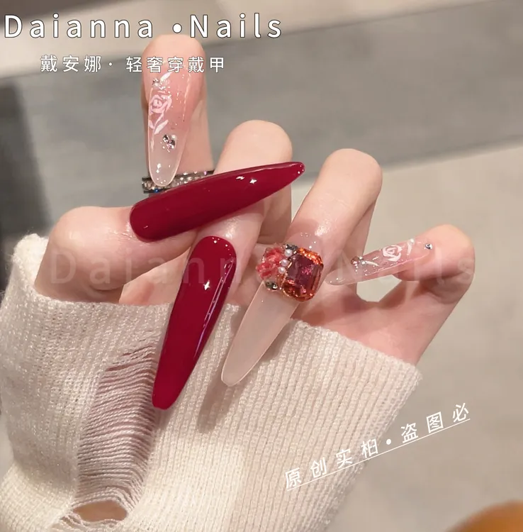 穿戴甲【玫瑰荔枝冻】千金风显白浆果红晕染手绘玫瑰花堆钻穿戴甲