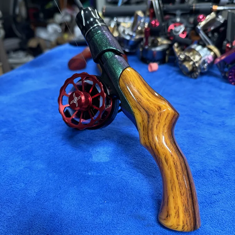 仿木驼峰把手冰钓竿搭配F50半金属一键放线轮子带线组浮漂