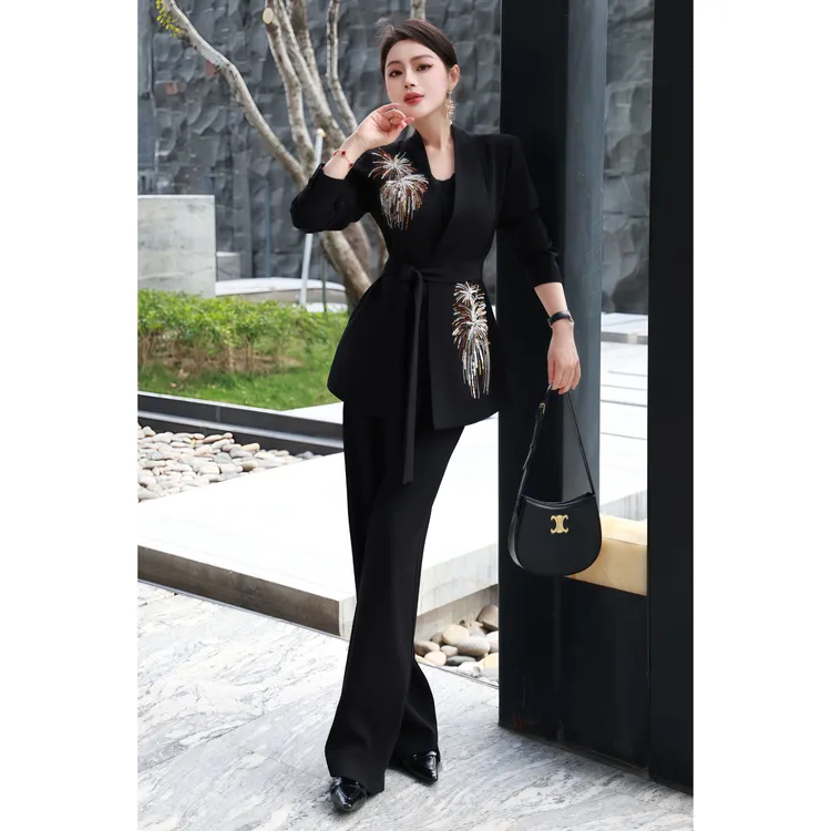 ZEROYK设计感西装套装女2025春季名媛气质烟花钉珠西服长裤两件套