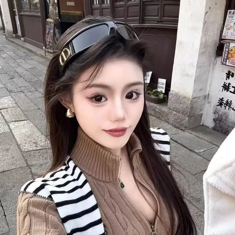 洋气墨镜发箍d家CD字母太阳镜女两用二合一小红书Y2K连体镜防滑