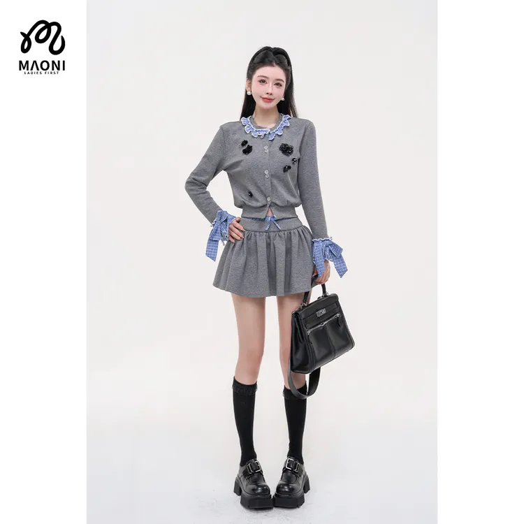 毛妮LADIESFIRST【奢感满溢】miu系千金风减龄针织开衫上衣L2359