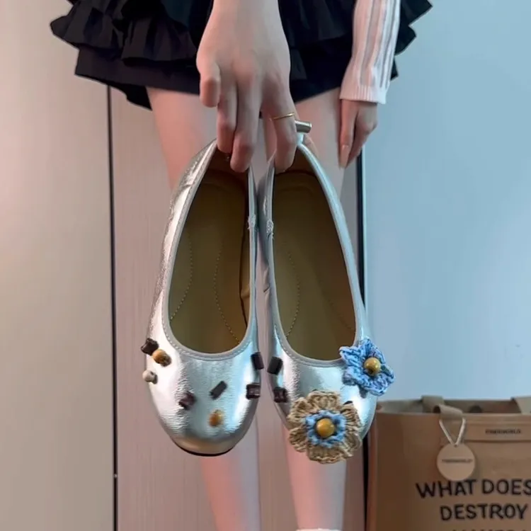 牛皮版~小众设计通勤浅口银色小单鞋女2025新款一脚蹬轻便平底鞋