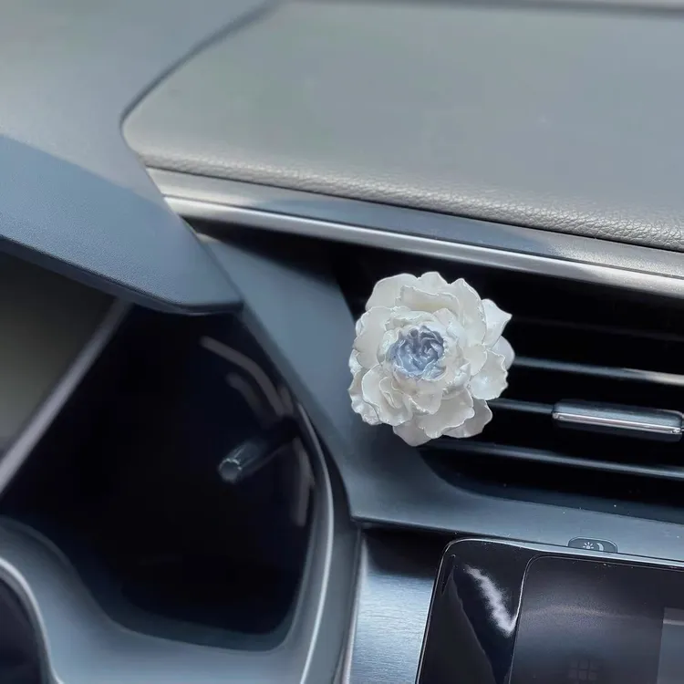 茉莉花汽车车载空调出风口香薰香氛车用香水装饰扩香石花内饰摆件