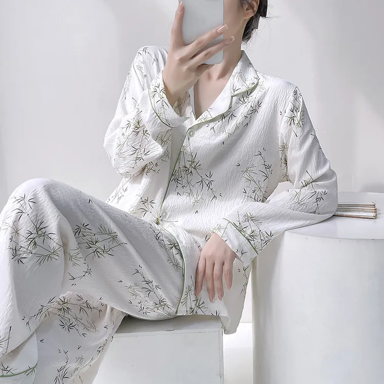 女士睡衣长袖长裤家居服开衫套装彩纹棉纱森系碎花翻领云朵棉睡衣