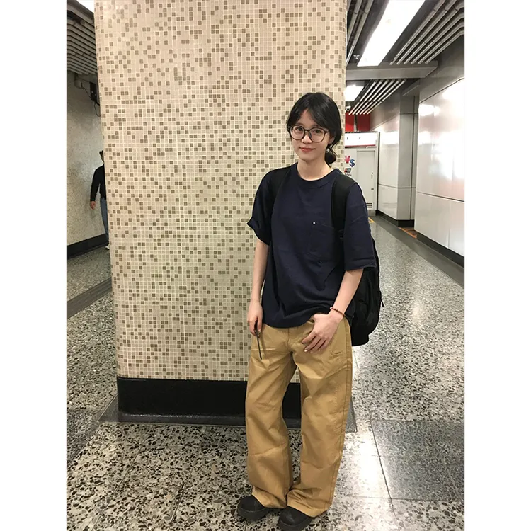 休闲慵懒百搭藏青色短袖T恤上衣搭搭配酷辣宽松直筒工装裤长裤子