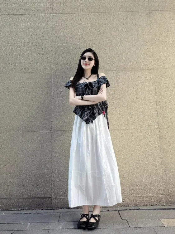 2025夏季新款法式高级感格纹荷叶边衬衫上衣百搭气质半身裙套装