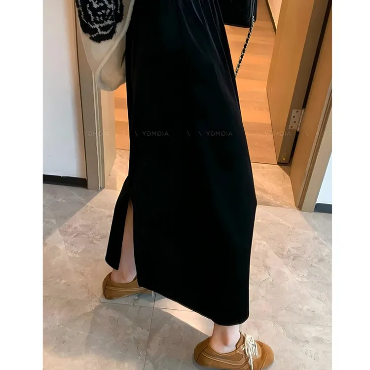 高级感黑色金丝绒半身裙女2025秋冬大码高腰显瘦开叉中长款A字裙
