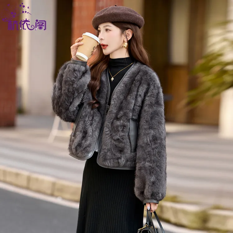 皮毛一体外套女短款2025冬季新款高端加厚环保皮草仿羊羔毛绒上衣