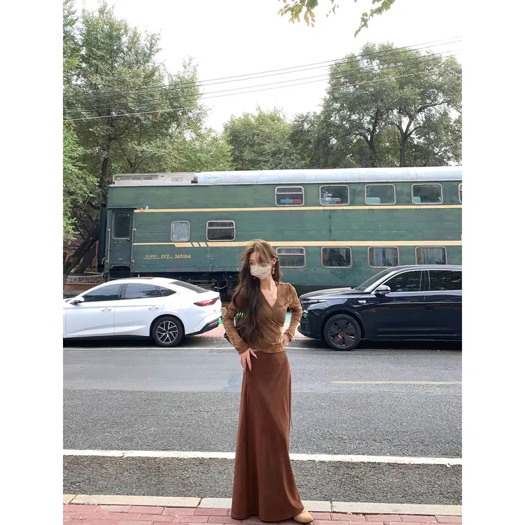 【温妮专属】【6米运补】抽绳收腰印花长袖+双色a字半身裙+慵懒开衫套装C 9650#