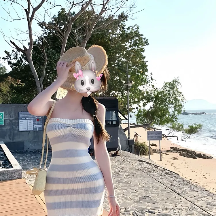 F61【清纯少女】巴罗岛条纹抹胸针织连衣裙女一字领收腰包臀短裙