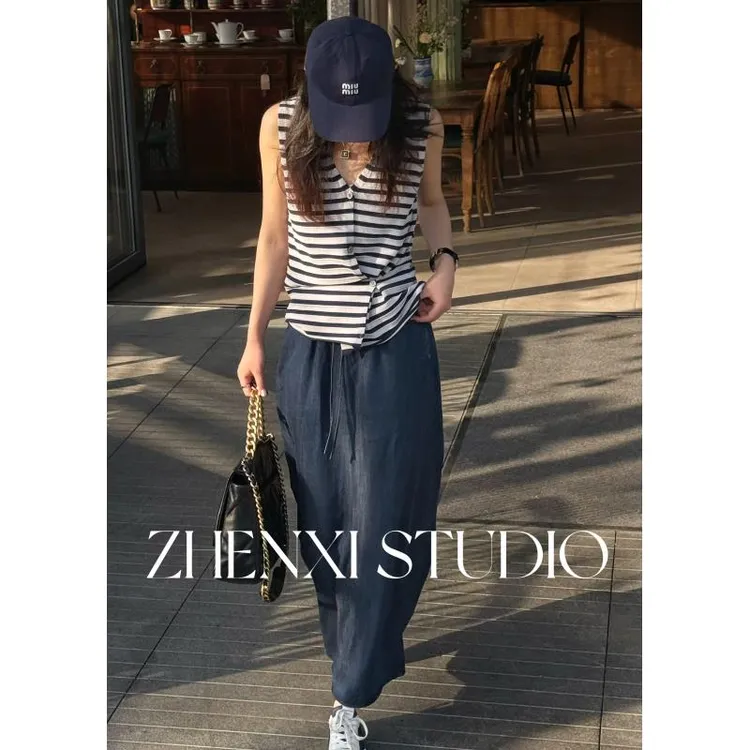 针西【条纹马甲】高个子斜扣两穿清新度假氛围蓝白针织马甲S70285