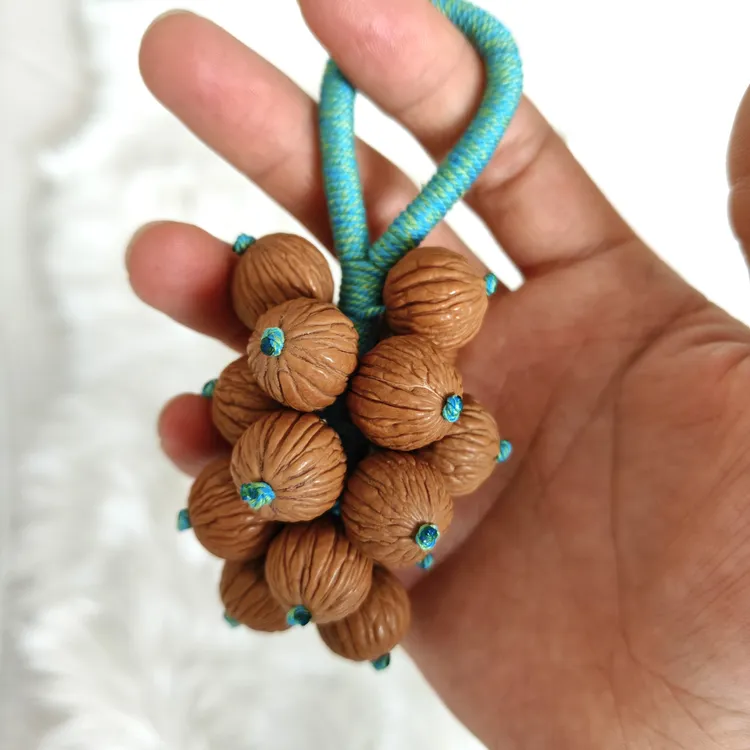 自制葡萄串钥匙扣男可盘可戴手捻盘玩佛珠解压手把件文玩