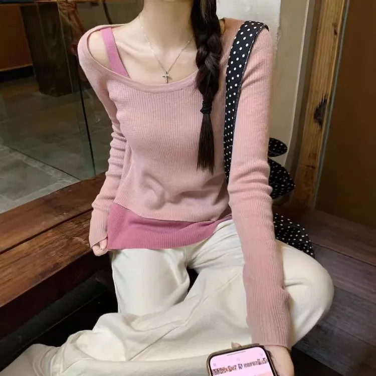 早秋假两件撞色拼接长袖针织衫女新款设计感纯欲修身显瘦打底上衣