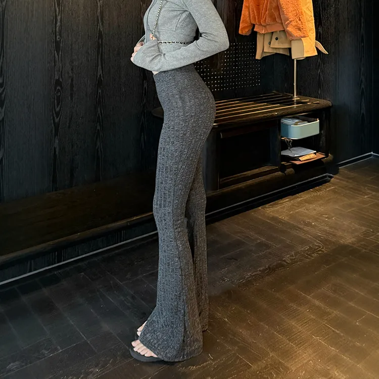 运动显臀喇叭裤女秋冬新款弹力显瘦微喇裤针织休闲裤外穿修身长裤